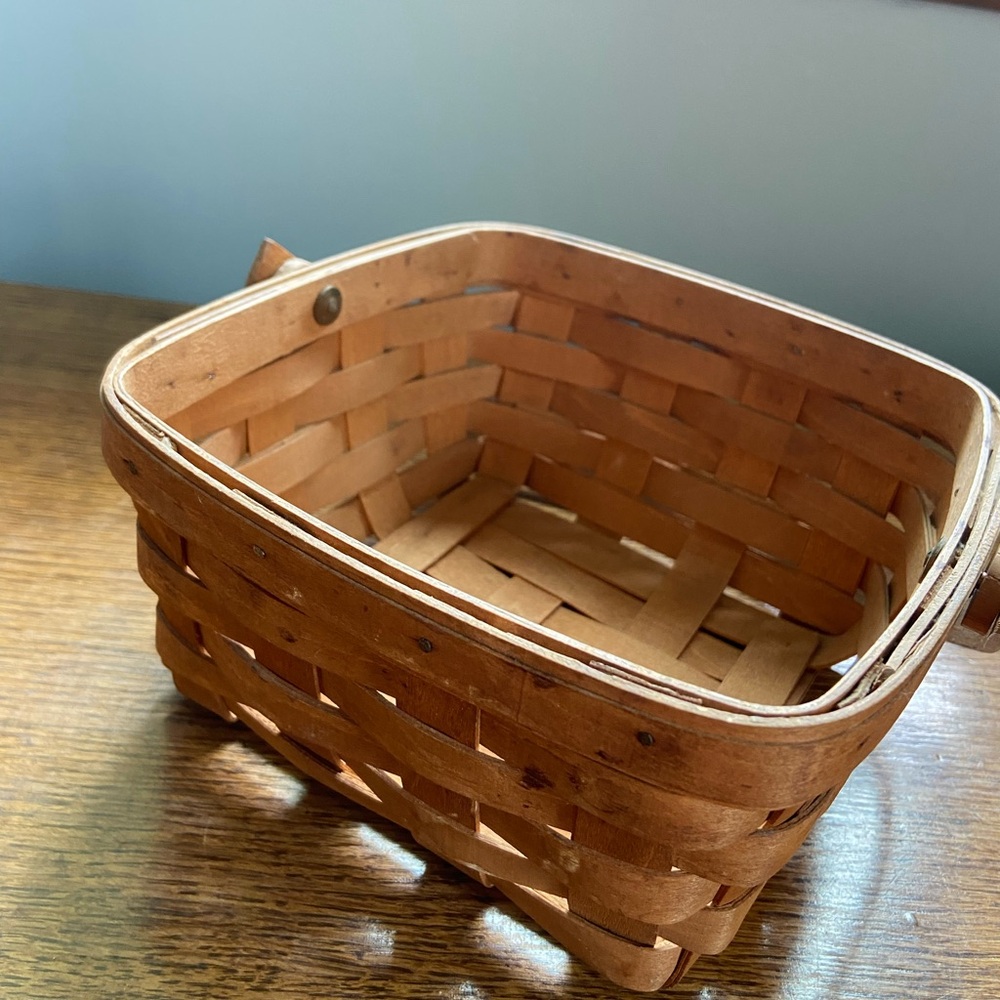 Vintage 1988 Longaberger Napkin Basket with Woven Design